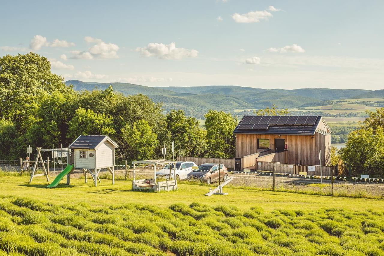 Natura Hill Panzio & Slow Food Fine Bistro Hotel Zebegény Kültér fotó